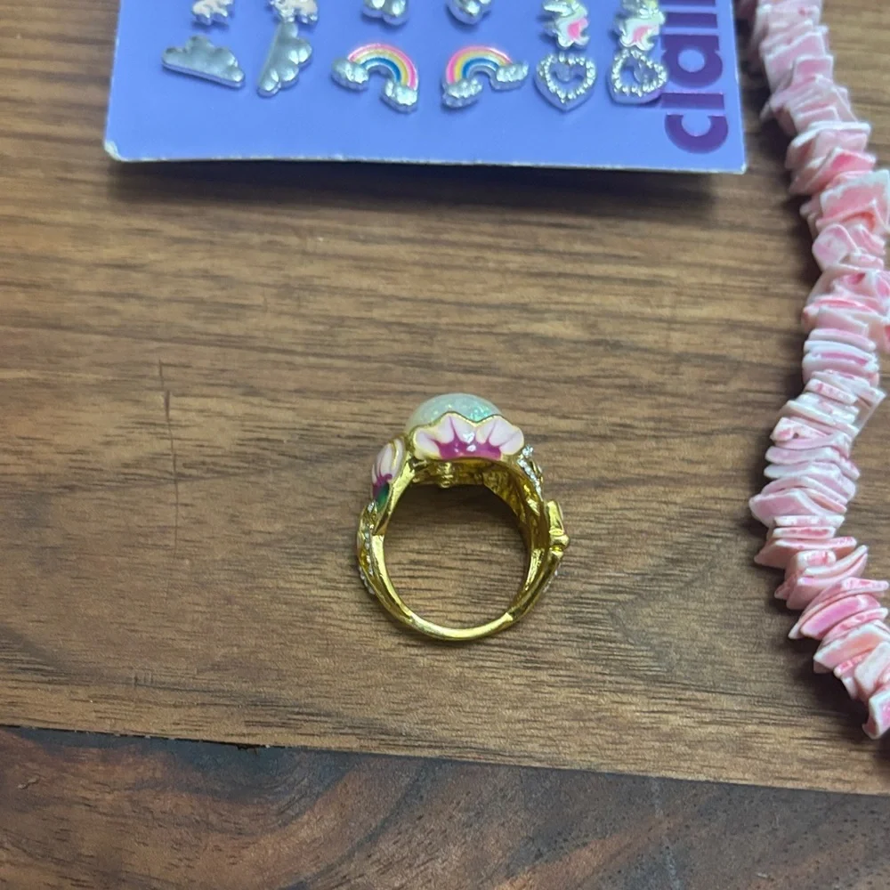 Claire's Pink Shell and White Bead Jewelry Set